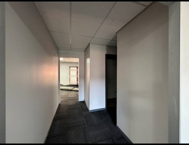 99.90M² OFFICE TO LET IN HIGHVELD